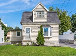 192 Triangle St, Danbury, CT 06810