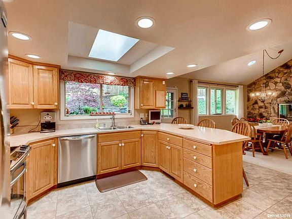 5th image of 1386 Windsong Ct NW