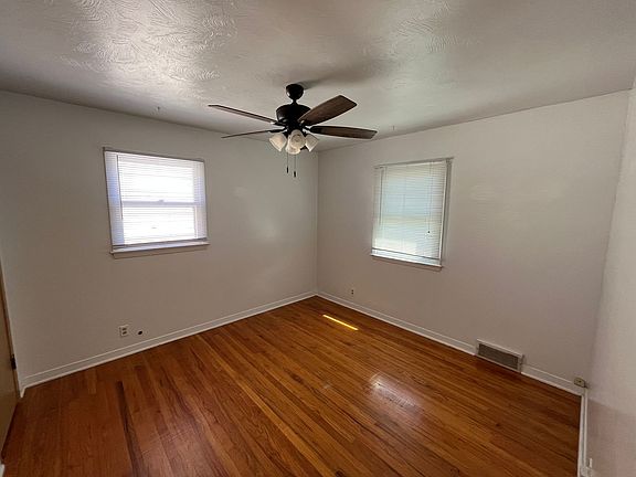 4th image of 5106 Wilshire Blvd