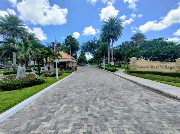 5749 Camino Del Sol APT 202, Boca Raton, FL 33433