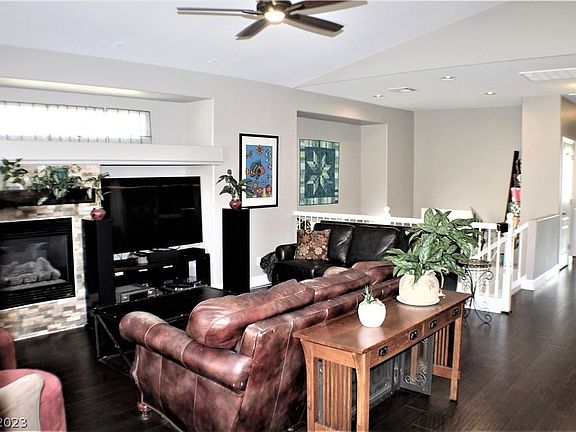 4th image of 5170 Echo Shire Ave