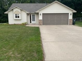 1014 Sunwood Park Ln, Waite Park, MN 56387