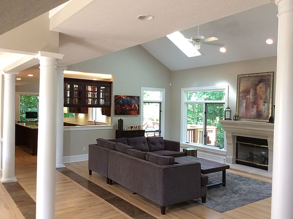 4th image of 3265 Woodstone Dr