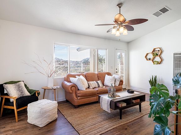 3rd image of 58811 Santa Barbara Dr