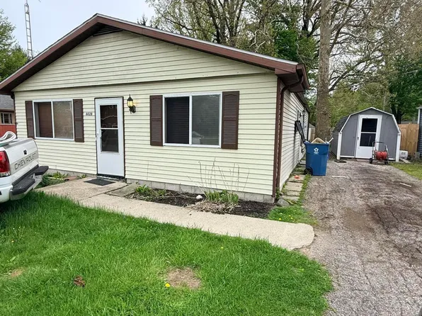 6028 James Rd, Oregon, OH 43616