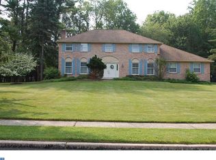 602 Country Club Dr, Blue Bell, PA 19422