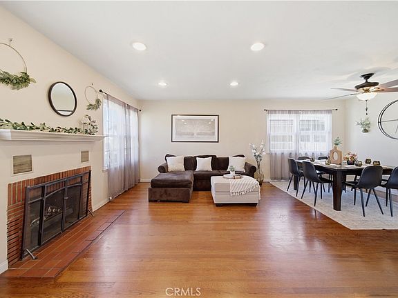 5th image of 896 Valencia Dr