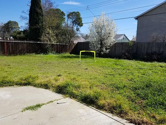 4th image of 1512 London St