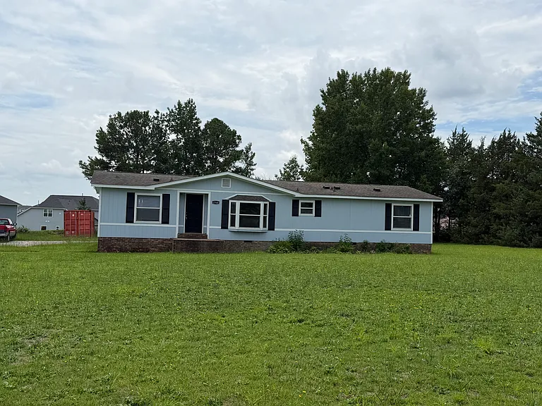 1548 Cornwallis Rd — Photo 16