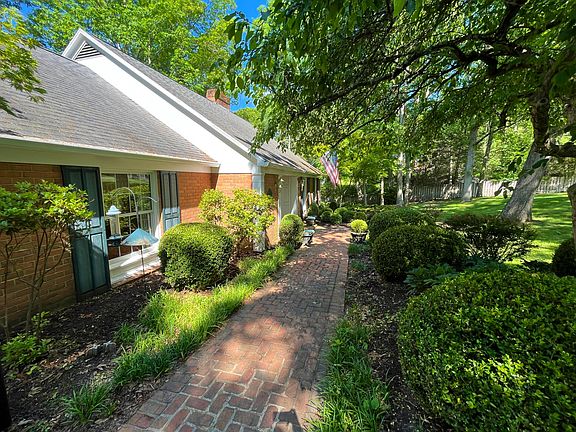 5th image of 520 Marys Ln