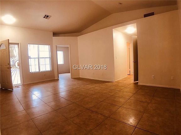 4th image of 5095 Mandalay Springs Dr