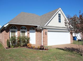 9808 Dogwood Ct E, Olive Branch, MS 38654