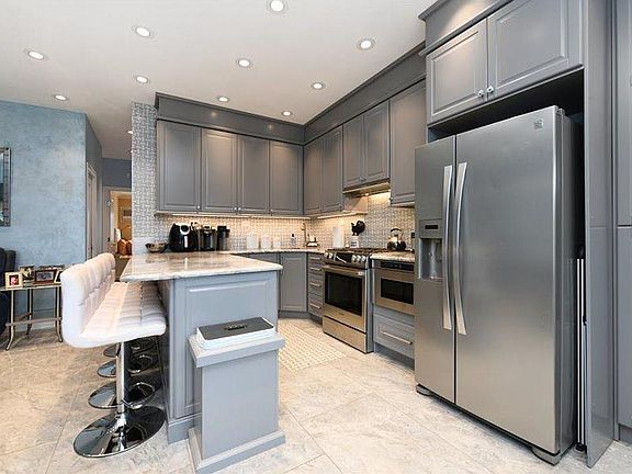 2nd image of 2518 E 63rd St Floor 2