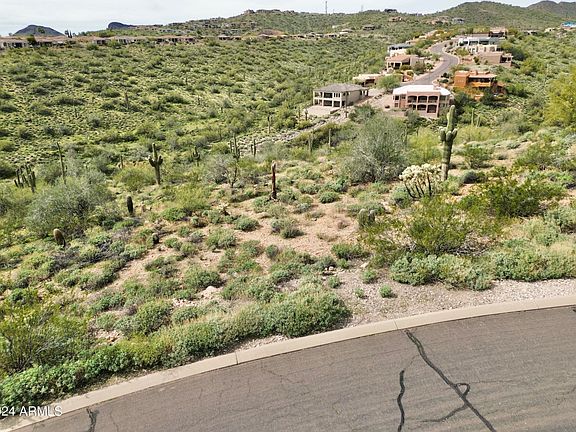 4th image of 11220 N GARLAND Circle #8