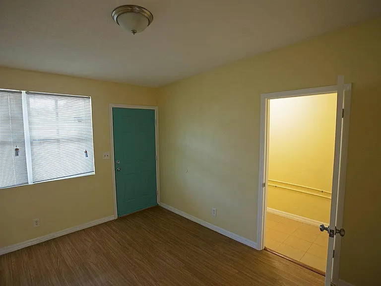 1225 Harrison St — Photo 15