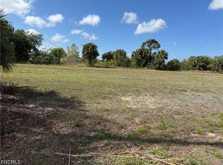 2114 NE 26th St, Cape Coral, FL 33909