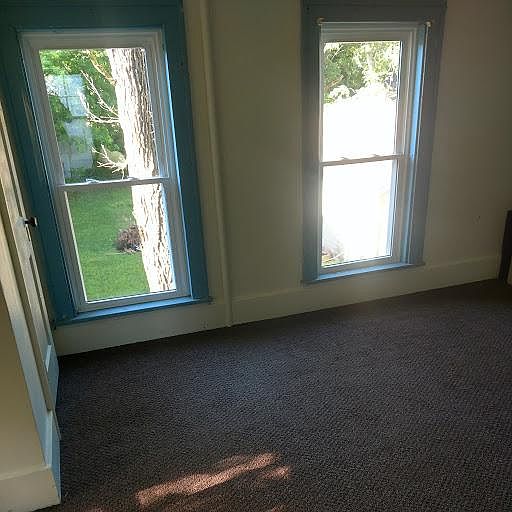 2nd image of 215 7th St NE
