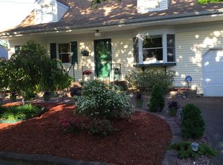 2731 Fortesque Ave, Oceanside, NY 11572