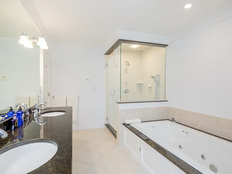 110 Fox Hollow Ln — Photo 35