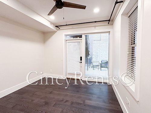 4th image of 1328 Republic St #102