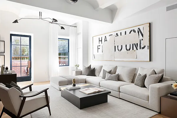 Sold by Compass | media 18