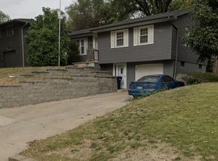 404 Robinson Ave, Bellevue, NE 68005