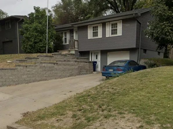 404 Robinson Ave, Bellevue, NE 68005
