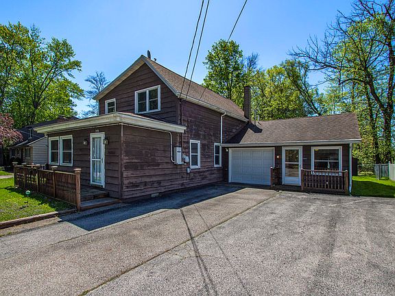 4th image of 7476 Beechwood Cir