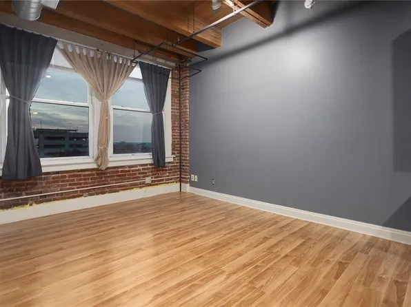 700 Broadway Blvd #401, Kansas City, MO 64105