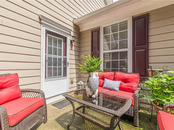 1132 Camry Cir, Dallas, GA 30157