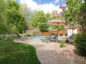 5th image of 1058 E Birchbrook Cir