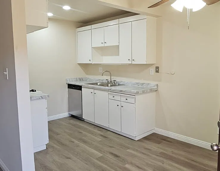 Puerta Madera Apartments — Photo 2