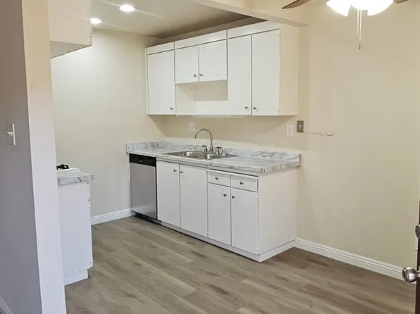 Puerta Madera Apartments