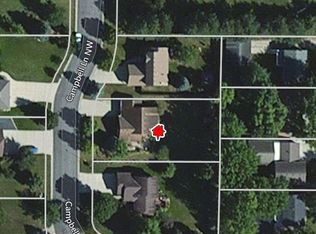 415 Campbell Ln NW, Hutchinson, MN 55350