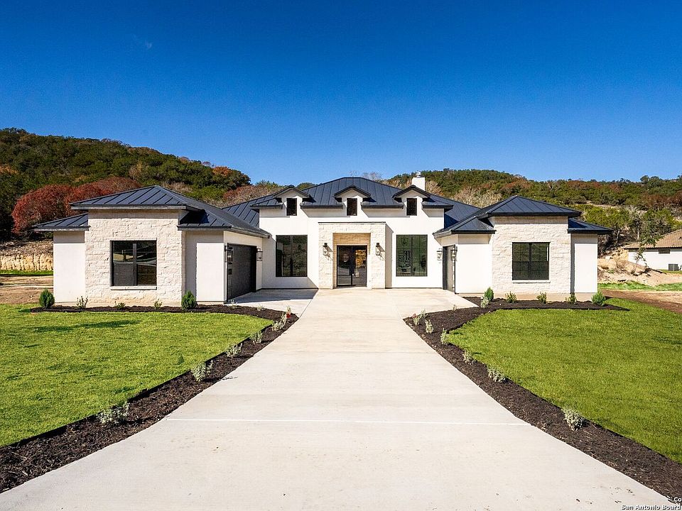 1st image of 205 Eagle Drive