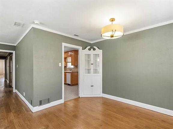 5th image of 4908 Trail Lake Dr