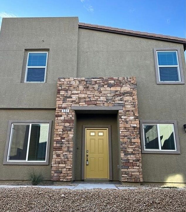 1st image of 532 Ripple Brook Ct
