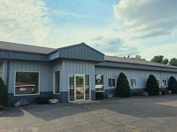 1210 Mansfield St, Chippewa Falls, WI 54729