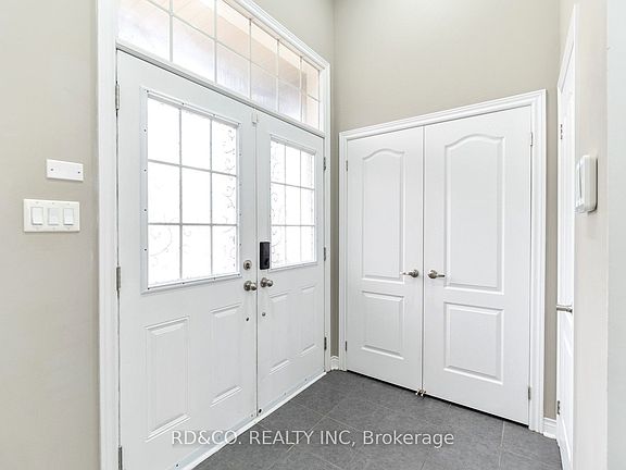 2nd image of 108 Garrardview St