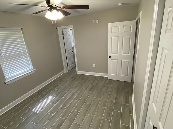 5th image of 904 Westfield Dr