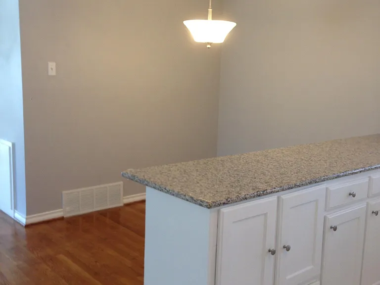 6445 Ravendale Ln — Photo 5