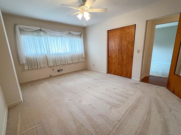 4th image of 4331 Sunset Dr