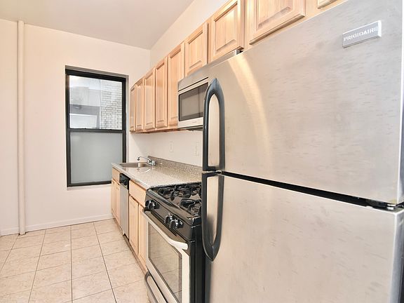 2nd image of 408 W 130th St APT 12