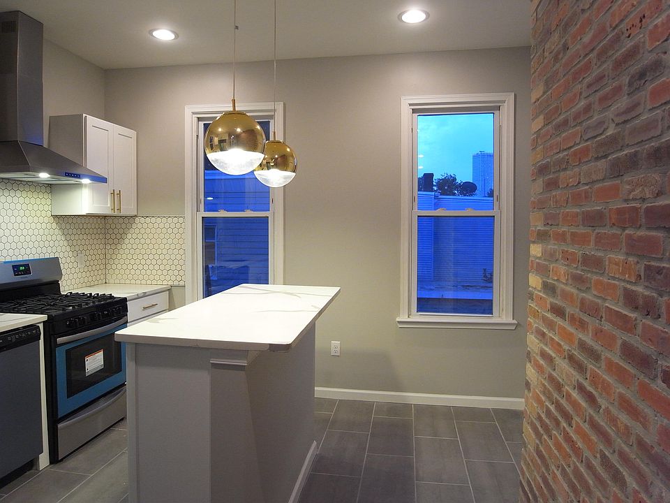 1st image of 119 Prospect St Floor 2