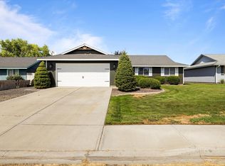 6611 Ebbets Dr, Pasco, WA
