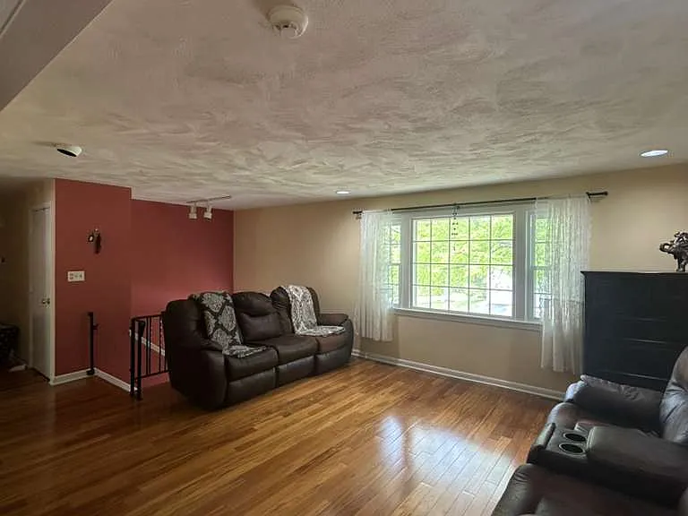 3 Huckleberry Ln — Photo 2
