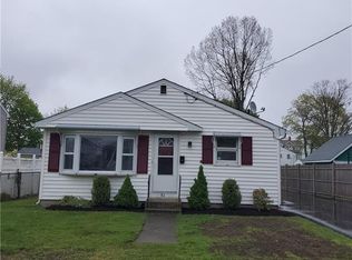 83 Madison St, Pawtucket, RI 02861