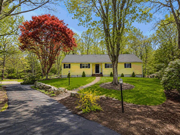 1st image of 126 Ambleside Drive