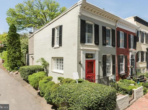 1662 32nd St NW, Washington, DC 20007