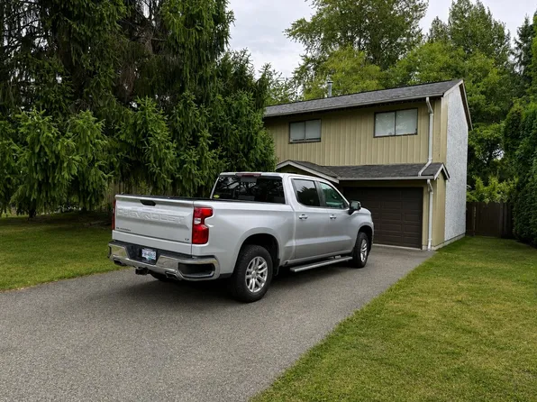 6374 193b St, Surrey, BC V3S 7L6